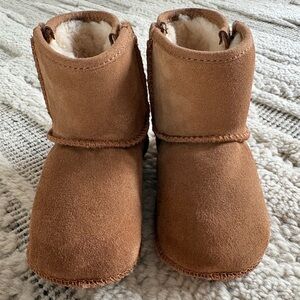 UGG Baby Classic Boots in Chestnut US Size 4/5 (12-18 months)
